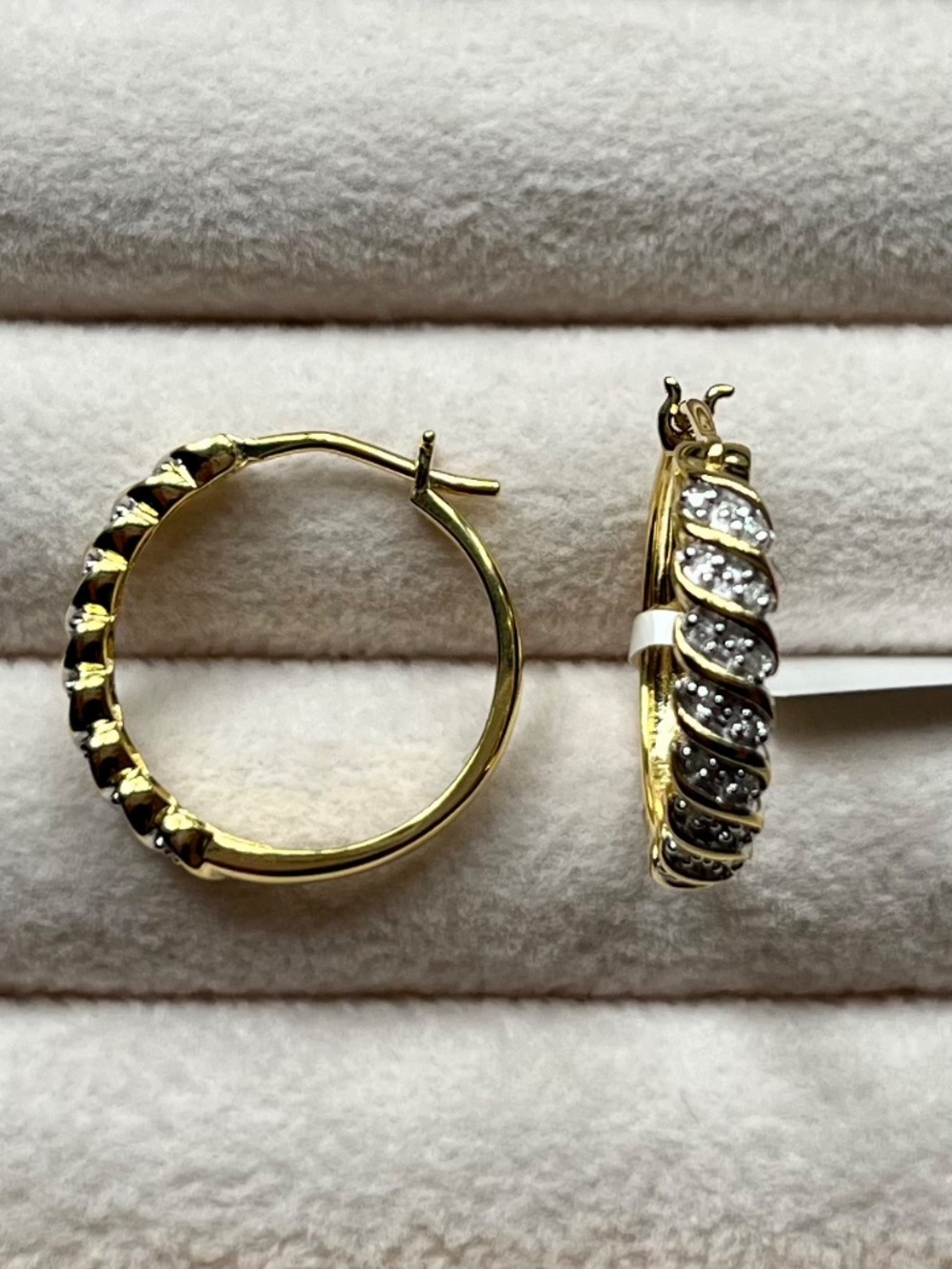 E055 | Natural Diamond Twist Hoop Earrings